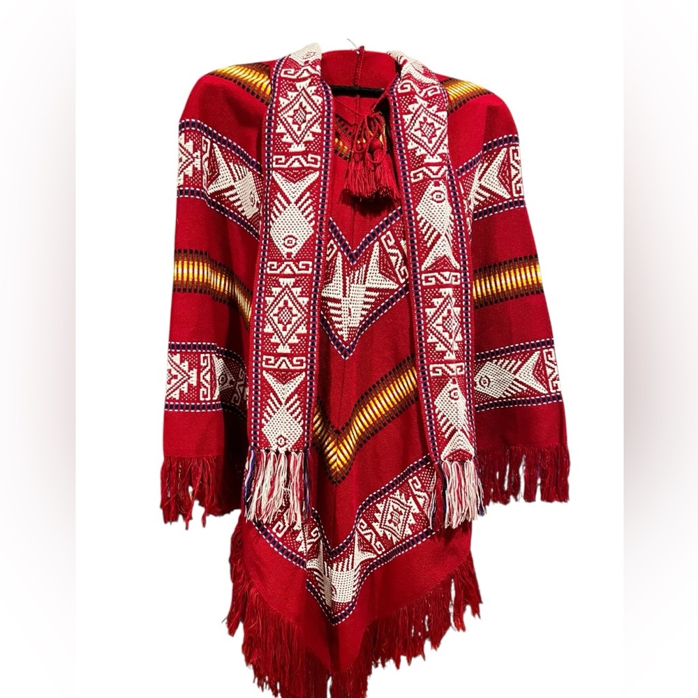 Vintage Andean Artisan tejidos v-neck geometric fringed poncho - Picture 4 of 12